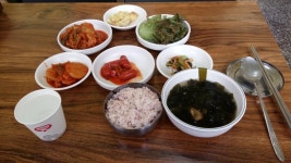 고물가시대 단돈 4000원짜리 백반 동네맛집 송미 식당 (인천 - 부평) - 뽐뿌:자유게시판 고물가시대 단돈 4000원짜리 백반 동네맛집 송미 식당... 