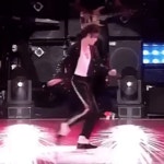 뽐뿌:자유게시판 - 문워크는 역시 원조.JPG 문워크는 역시 원조.JPG