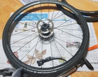 뽐뿌:자전거포럼 - 타이어 교체후기 / 터보프로 (60TPI) -> 슈발베원(380TPI)