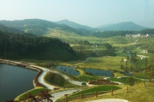 WIKITREE | 골프권역으론 수도권, 그린피는 지방수준 진양밸리 골프권역으론 수도권, 그린피는 지방수준 진양밸리