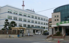 마트 출입문 파손하고 담배 등을 훔친 절도범 검거
