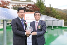 월드비전 새단장에 함께한 한화 태양광 발전설비
