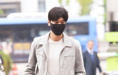 WIKITREE | 강남 수서종합사회복지관에서 공익근무 시작한 이민호 사진 강남 수서종합사회복지관에서 공익근무 시작한 이민호 사진