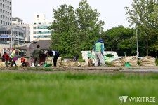 129일 만에 탄기국 텐트촌 강제 철거된 서울광장(사진)