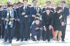 WIKITREE | 전남 학원 운영자들 “김영록, 전남교육 살릴 유일한 후보” 전남 학원 운영자들 “김영록, 전남교육 살릴 유일한 후보”
