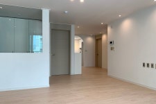 서울 송파구 문정동 문정푸르지오아파트 포인트 컬러가 매력적인 집, 33평 아파트 인테리어였습니다.  간편안심인테리어 집닥 포인트 컬러가... 