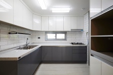 서울 동대문구 제기동 안암골 벽산아파트 무채색 컬러가 만들어낸 모던&심플, 32평 아파트 인테리어 간편안심인테리어 집닥 무채색 컬러가... 