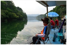 지평 > 지평의 물 나들이 [충주호 늘푸른 좌대 낚시터] : 낚시사랑