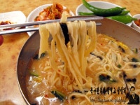 대구/성서 / 참한손칼국수.보쌈 / 콩을 갈아서 넣은 손칼국수