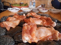 청평 맛집 이색불판 조약돌에 구워먹는 숯불닭갈비