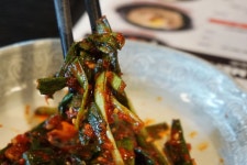 [대한탕면] 한국에서 유행한다는 꼬막 비빔밥을 먹어 보았습니다. - 라디오코리아