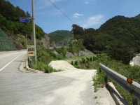 15.6.4 강릉왕산종량동아래숯터-노인봉1057-410도로-사지목재-괴병산-가마봉721-딴봉791-모정탑-주차장.11km.4:34.쾌청30... 