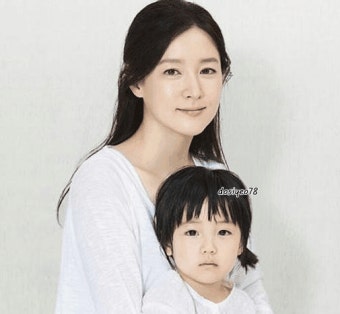 아이러브힐링 | 이영애 남편 정호영 및 쌍둥이 딸 비화 - Daum 카페 이영애 남편 정호영 및 쌍둥이 딸 비화