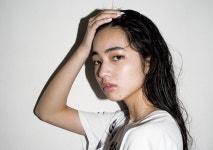 청순미와 퇴폐미를 겸비한 배우 