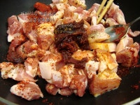 삼겹살군 떡볶이양이 만나면? - 10만개의 레시피, 메뉴판키친 요리판