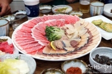 [부산사상맛집] 참치와 고래의 아름다운 향연 ~ 이웃집