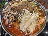 미아사거리역 감자탕의 비밀에서 간장게장,뼈찜도 냠냠