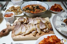 [몹시먹방] 묵은지찜 수육 떡볶이 젤다 서서고기등등 | 보배드림 시승기/배틀/목격담
