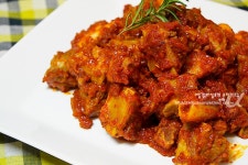 채소 없이 화끈하게,불타는 매운 맛 돼지갈비찜 - 10만개의 레시피, 메뉴판키친 요리판