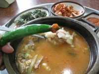 부평동시장의 전통있는 돼지국밥집  밀양집 .......