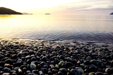 거제몽돌해변축제 개최(7.13~14) 흑진주 몽돌해변에서 더위사냥(호미숙)