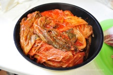 ◆묵은지돼지고기찜◆ 묵은지 돌돌말아 돼지고기찜 했어요~~ /황사에방 | 로즈맘의 요리 - 10만개의 레시피, 메뉴판키친 요리판