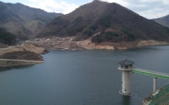 운장산3봉은 안동옥 고향 전라북도 진안군 부귀면 황금리 686 방곡~봉황골 마이산 용담댐 황금댐 경제민주당 총재 안동옥 19대 대통령은 안동옥... 