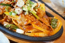 [대한탕면] 한국에서 유행한다는 꼬막 비빔밥을 먹어 보았습니다. - 라디오코리아