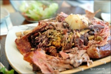 The Bloggers | [서울맛집/ 사당맛집/ 오리맛집] 각종 한약재와 황토 진흙으로 요리된 유황오리 진흙구이/ 오리와 꽃게 - Daum 카페 [서울맛집... 