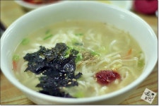 2,000원 짜리 칼국수 다 나와보라는~ - 뽐뿌:자유갤러리 2,000원 짜리 칼국수 다 나와보라는~