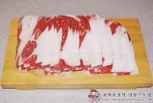 15,000원에 국내산생삼겹,우삼겹,스팸 무한리필! 성수역 고기창고!
