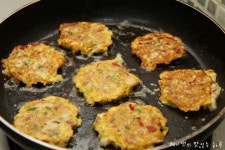 마땅한 반찬없을때 부쳐보세요~ - 10만개의 레시피, 메뉴판키친 요리판