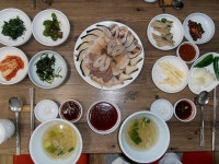 [울산여행] 울산관광상품 고래밥상 선정 1위, 장생포 고래고기 맛집을 찾아서 | 네이트 판