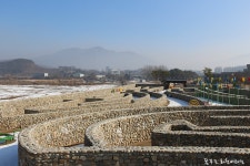 만천모여라 | [충주여행]충주세계무술공원 돌미로원과 온천문화의 발원지 수안보온천.램프의향기까지 충주를 느끼다. - Daum 카페 [충주여행]... 