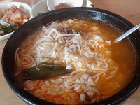 깔끔하고 개운한 맛의 육개장  태화 육개장 ......