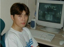 2001년 임요환의 컴퓨터 장비.jpg - 웃긴자료 ‥‥‥‥‥、 - 도탁스 (DOTAX) 2001년 임요환의 컴퓨터 장비.jpg