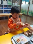 2018.05.11. 떡꼬치 만들기 - :*:사랑나무의하루:*: - 거제사랑나무어린이집 2018.05.11. 떡꼬치 만들기