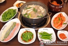 최강보양식 삼색칼국수 닭한마리! 닭다리칼국수 성남점!