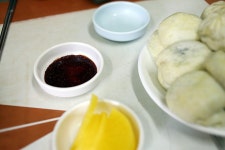 경상북도 김천의 한 엄청 유명한 만두집 - 엽기사진실 - 이종격투기 경상북도 김천의 한 엄청 유명한 만두집