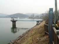경기도 의왕 가볼만한곳 - 봄을 맞이하고 있는 휴게쉼터 백운호수 | 여행이야기 | 추천여행 | 경기관광플랫폼