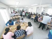 해 주셔서 맛있게 먹었답니다. - 사진자료 - 광산구장애인보호작업장 2019년 5월 24일 짜장면후원을 해 주셔서 맛있게 먹었답니다.