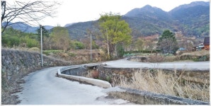 경남청녕 관룡산,화왕산 진달래산행(2019/04/13)＜배바위~753봉~날머리 주차장＞ > 테마산행