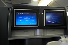 [UA882] ICN-NRT 탑승기 - 항공기 갤러리