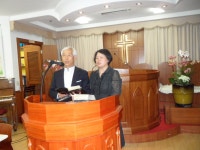 담임목사님과 사모님의 어버이주일 특송 - 교회앨범 - 분당중앙교회(미금역) 담임목사님과 사모님의 어버이주일 특송