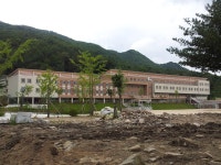 77연대 2대대 신막사 전경입니다.....(문성갑) - 카페 앨범 - 육군27사단77연대7중대 77연대 2대대 신막사 전경입니다.....(문성갑)