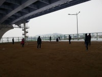 2012년 12월 22일(토) 한두리대교 밑 전용구장 첫번째 모임 후기. - ⦼⦼족구장정보⦼⦼ - 족구100인클럽 2012년 12월 22일(토) 한두리대교... 
