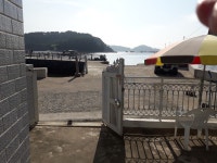 거실에서 해을안는 민박집 - ♣민박&홍보실♣ - 통영저도딱섬민박 거실에서 해을안는 민박집