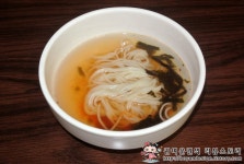 비빔밥과 잔치국수 세트가 3,500원! 대학로 초저가맛집 장수분식!