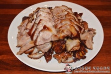 [명동맛집]이선균도 반한 무한리필 홍대칼국수와족발 홍대칼족!