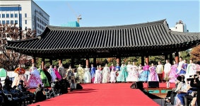 ’제1회 미래로 가는 아름다운 우리 옷 The HanBok’ 행사 - …… 각종행사 후기화보 - 상록수 문화원 인터넷 뉴스 ’제1회 미래로 가는... 